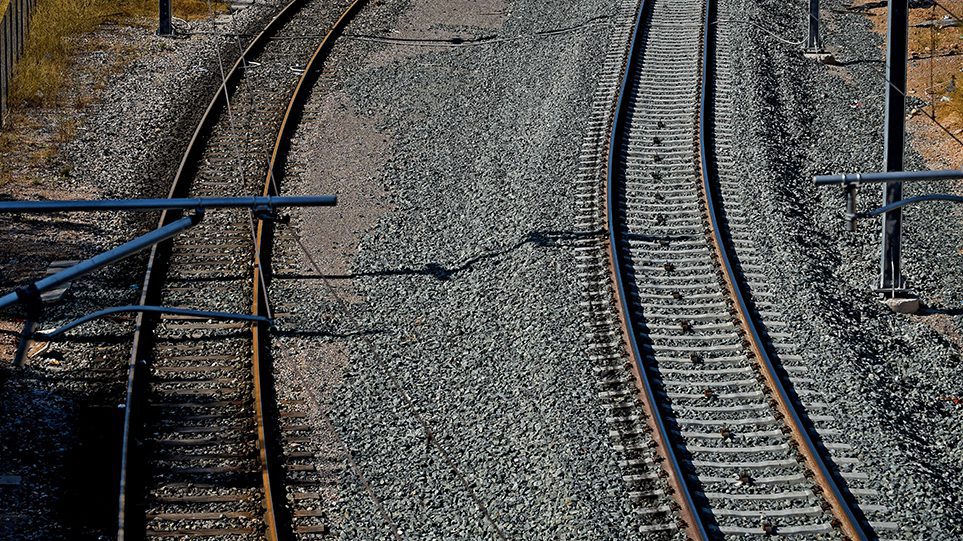 grammes treno arthro e vima