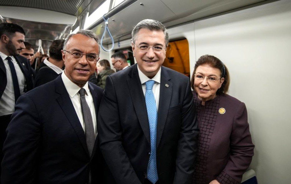 tzitzikostas metro egkaineia dio